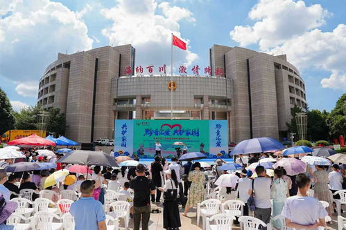 黔音汇爱 共护家园 贵州文艺工作者情系黔东南赈灾义演侧记
